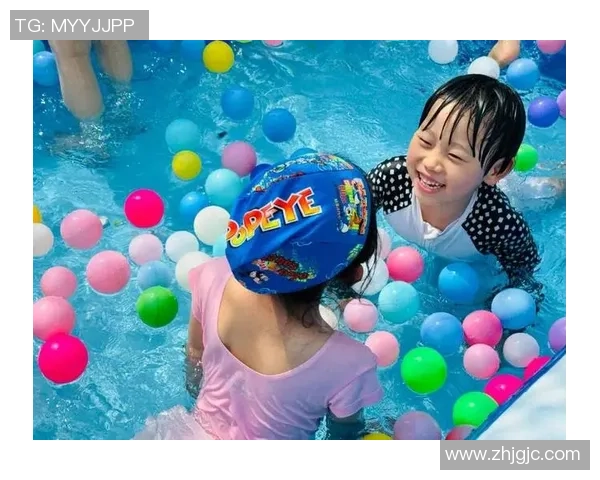 在泳池边畅享足球乐趣的夏日活动计划与精彩瞬间回顾